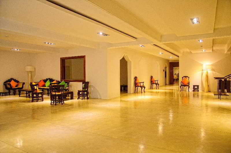 Rajarata Hotel Anuradhapura Exterior photo